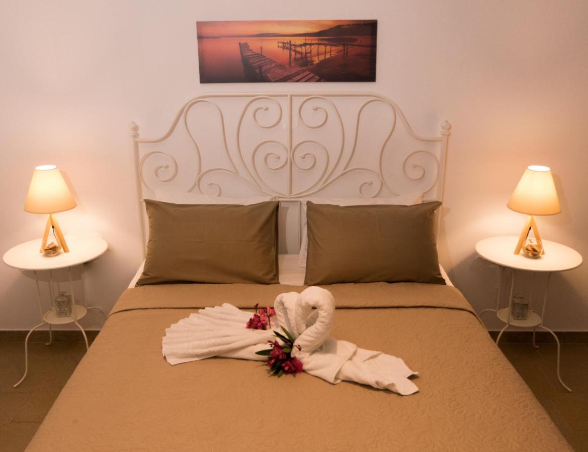 Cozy Family Friendly Apartment With Large Garden Close To Beaches - Dirella Kynopiástai Exteriör bild