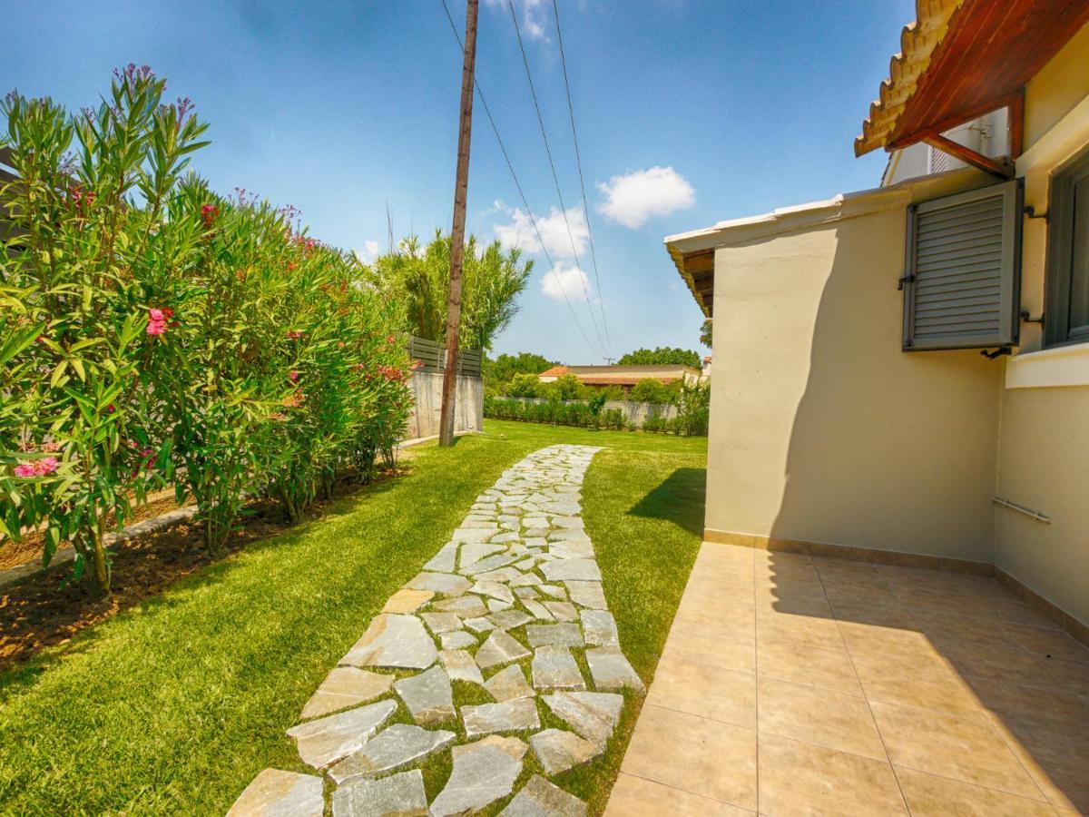 Cozy Family Friendly Apartment With Large Garden Close To Beaches - Dirella Kynopiástai Exteriör bild