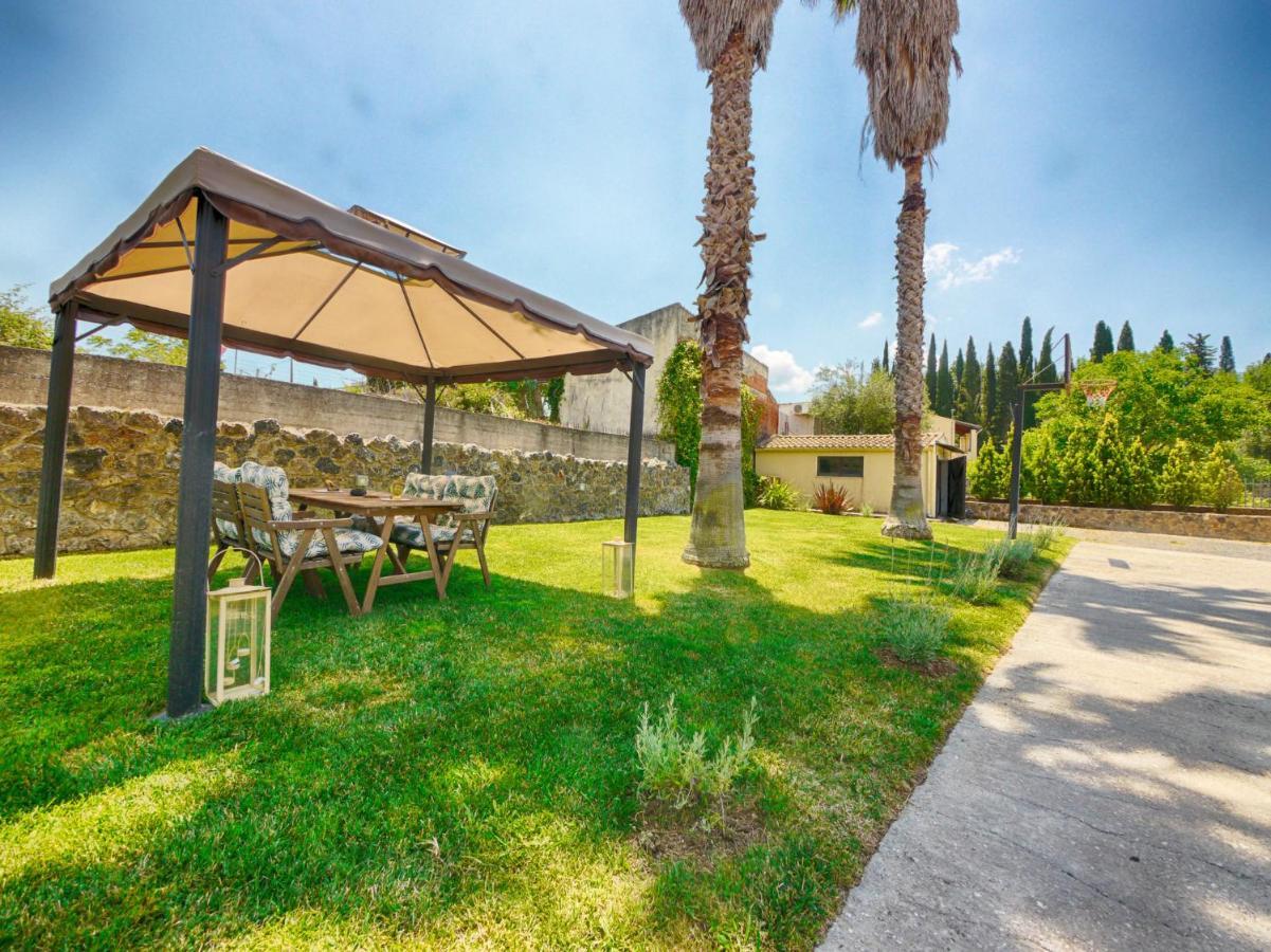 Cozy Family Friendly Apartment With Large Garden Close To Beaches - Dirella Kynopiástai Exteriör bild