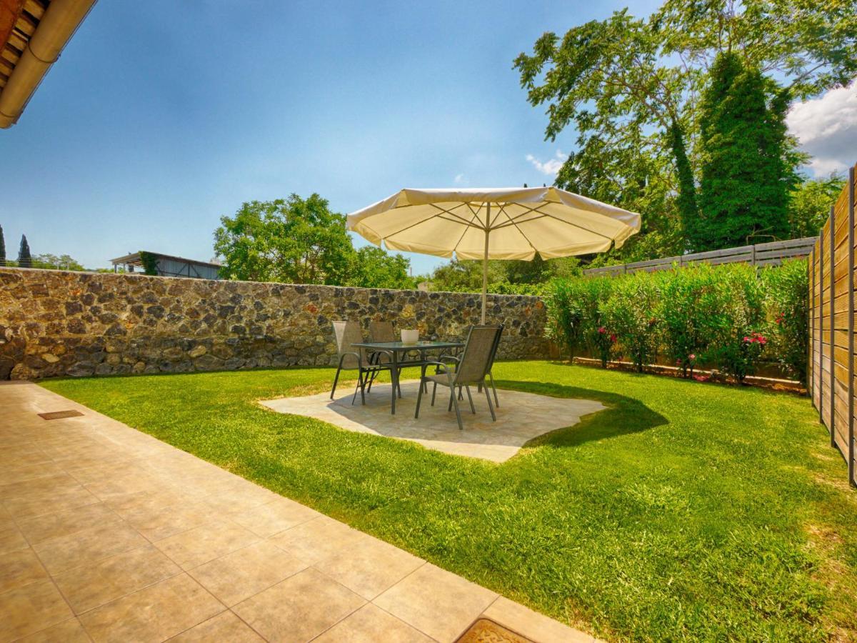 Cozy Family Friendly Apartment With Large Garden Close To Beaches - Dirella Kynopiástai Exteriör bild
