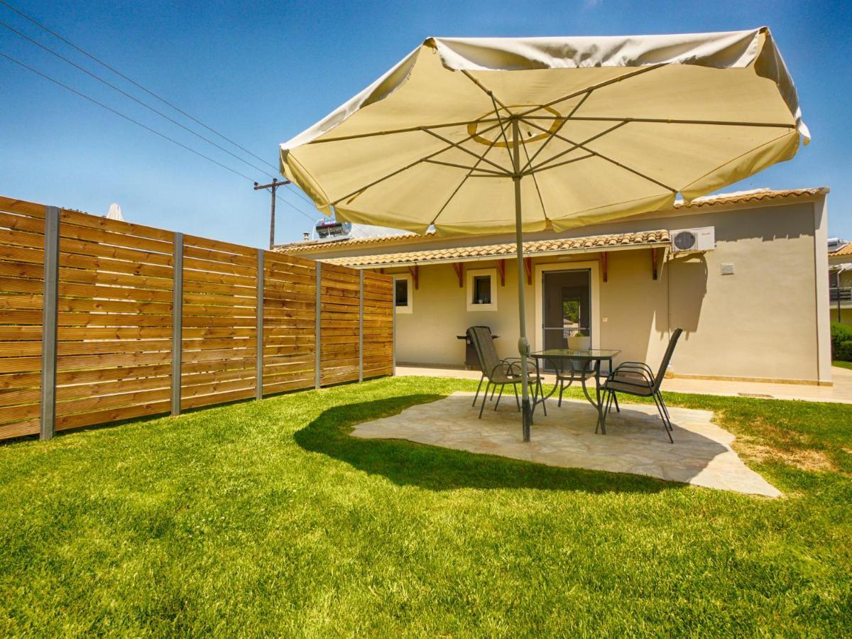 Cozy Family Friendly Apartment With Large Garden Close To Beaches - Dirella Kynopiástai Exteriör bild