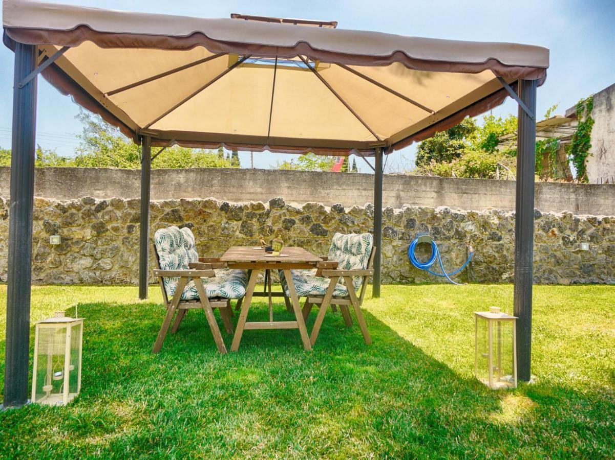 Cozy Family Friendly Apartment With Large Garden Close To Beaches - Dirella Kynopiástai Exteriör bild
