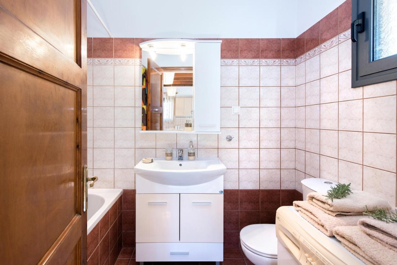 Cozy Family Friendly Apartment With Large Garden Close To Beaches - Dirella Kynopiástai Exteriör bild
