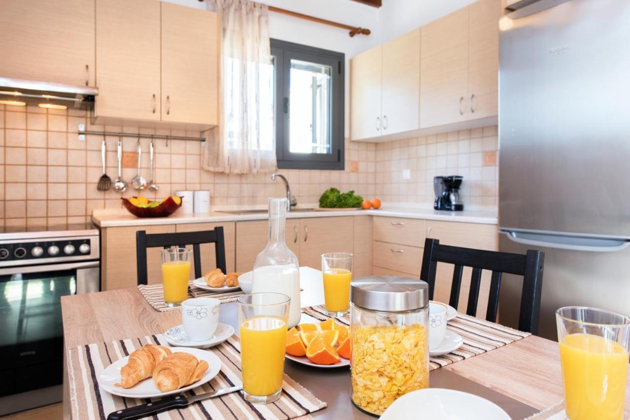 Cozy Family Friendly Apartment With Large Garden Close To Beaches - Dirella Kynopiástai Exteriör bild