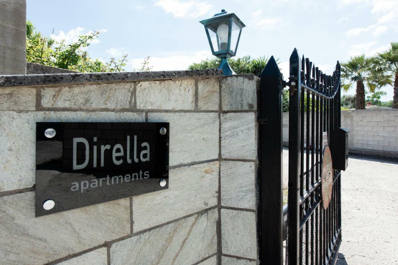 Cozy Family Friendly Apartment With Large Garden Close To Beaches - Dirella Kynopiástai Exteriör bild